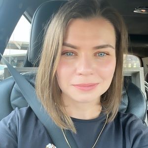 Meet your Posher, Elena